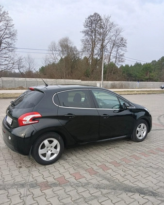 Peugeot 208 cena 29800 przebieg: 106000, rok produkcji 2015 z Niemodlin małe 121